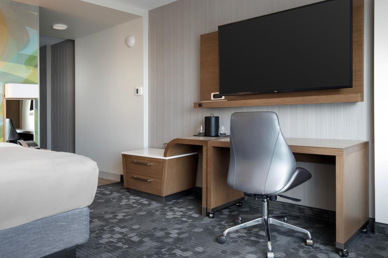 Courtyard By Marriott Nanaimo酒店 外观 照片